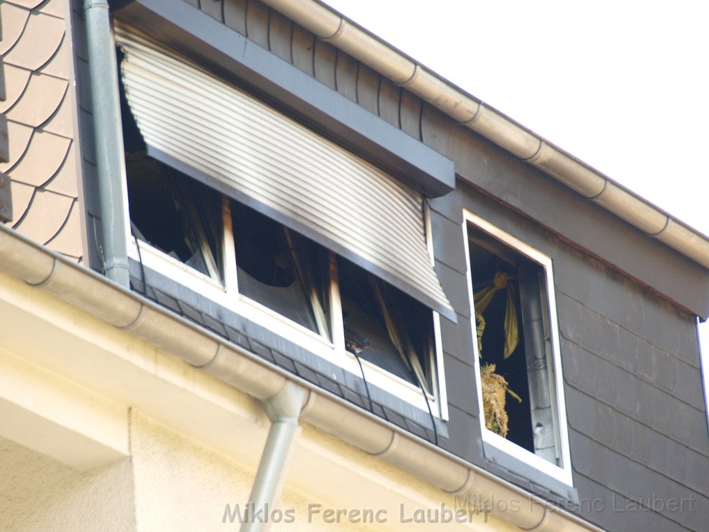 Mark Medlock s Dachwohnung ausgebrannt Koeln Porz Wahn Rolandstr P64.JPG